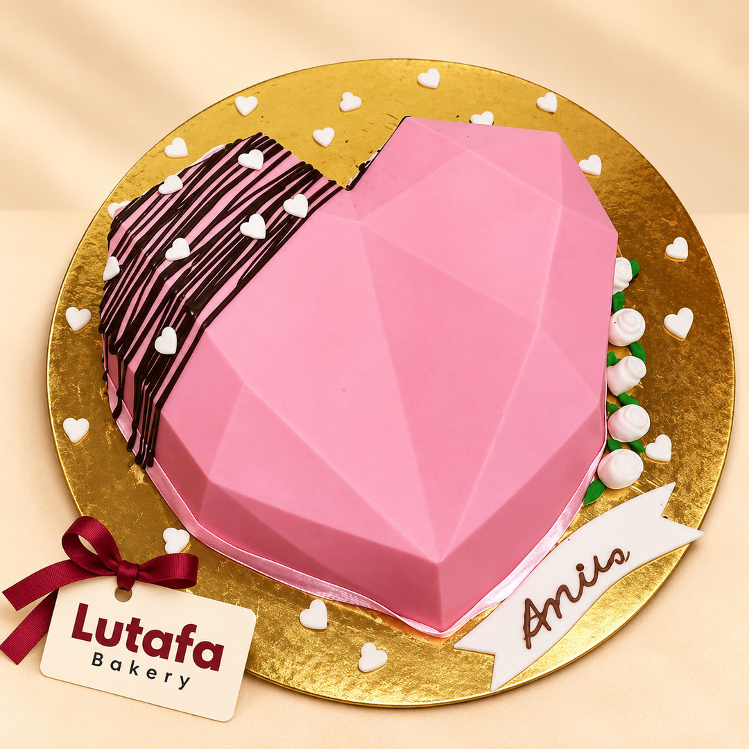 Delecious Pinkish Pinata Cake