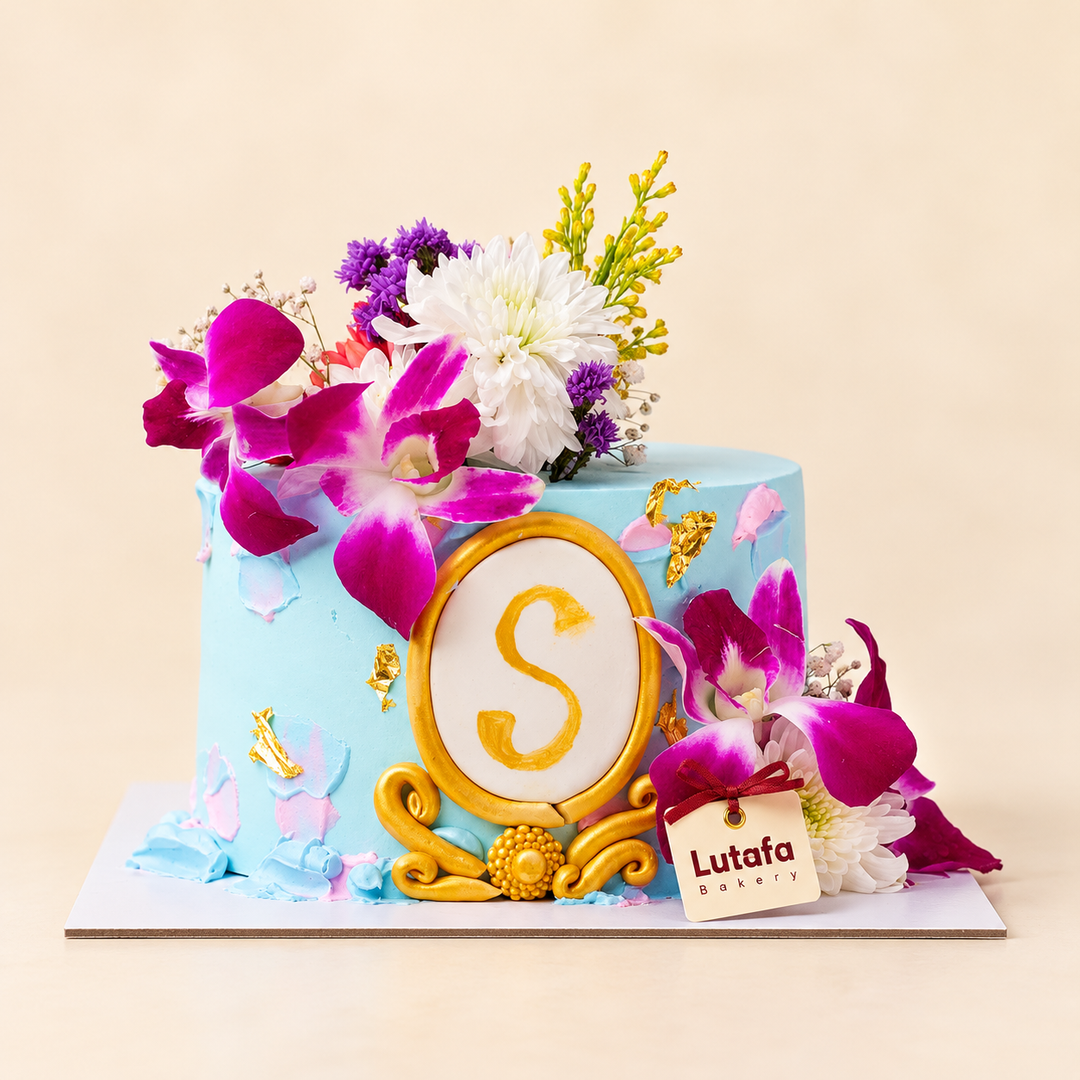 Real and Seasonal Flowers Cake