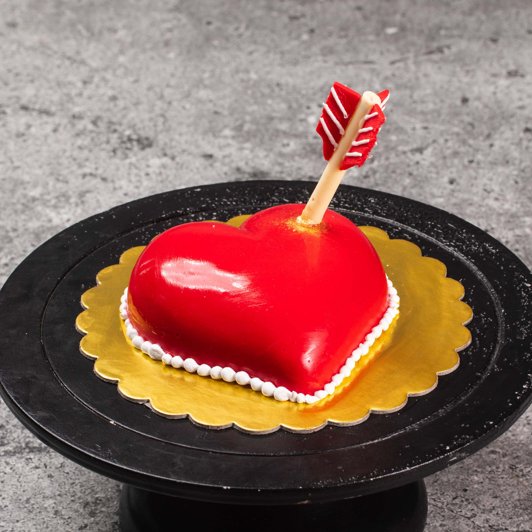 Strawberry Arrow in Heart Cake